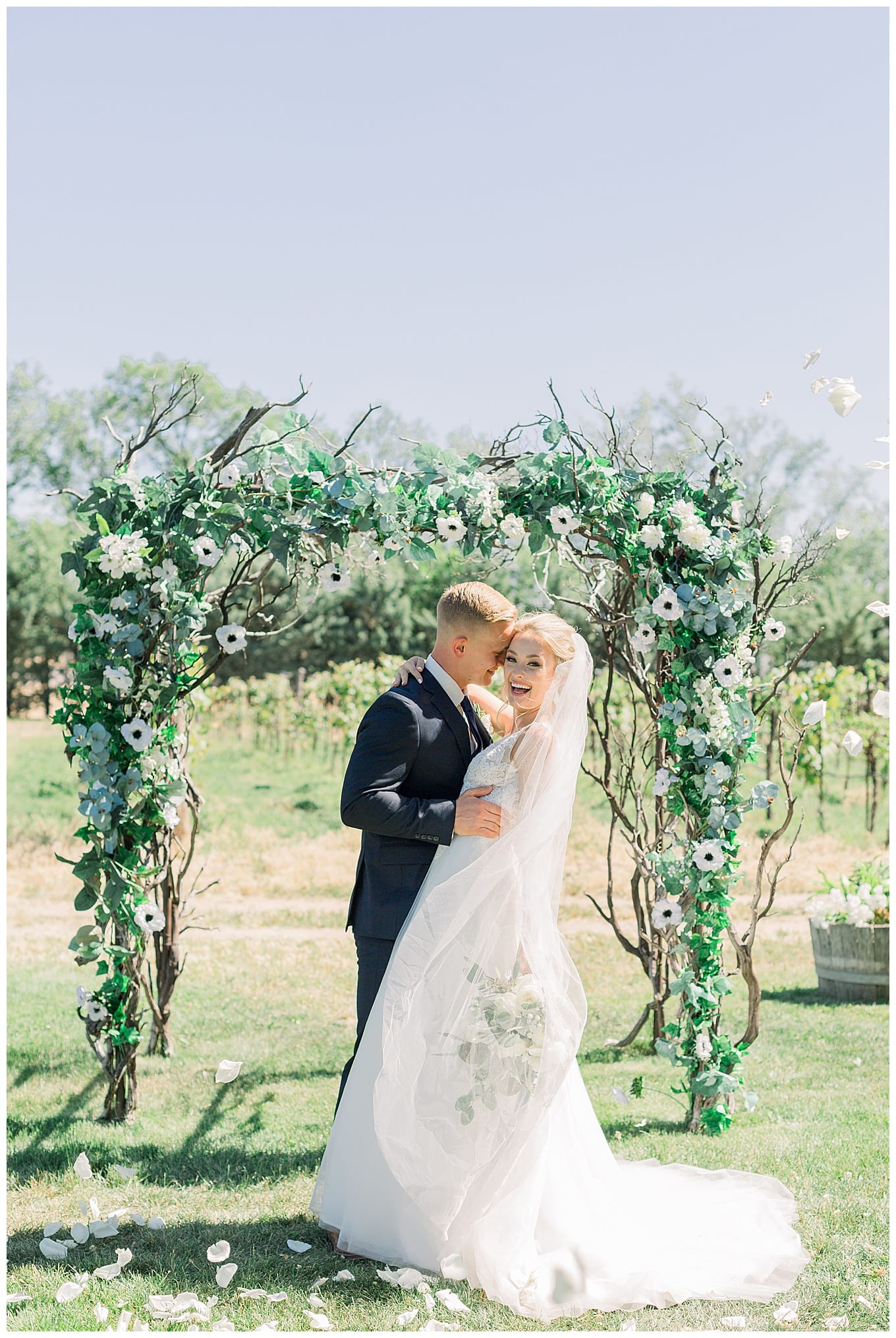 Brionna + John | Granite Creek Vineyard Wedding | Jen Jinkens Photos